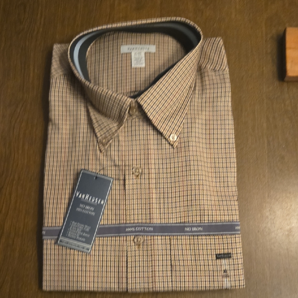 Van Heusen Men's Tan Plaid Button Down Shirt
